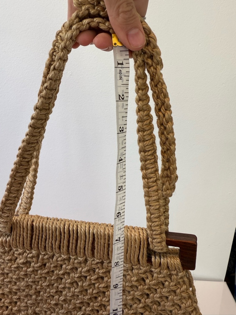 Vintage 70s Handmade Macrame Jute Bag Wooden Handle Boho Market Tote - Picture 9 of 10